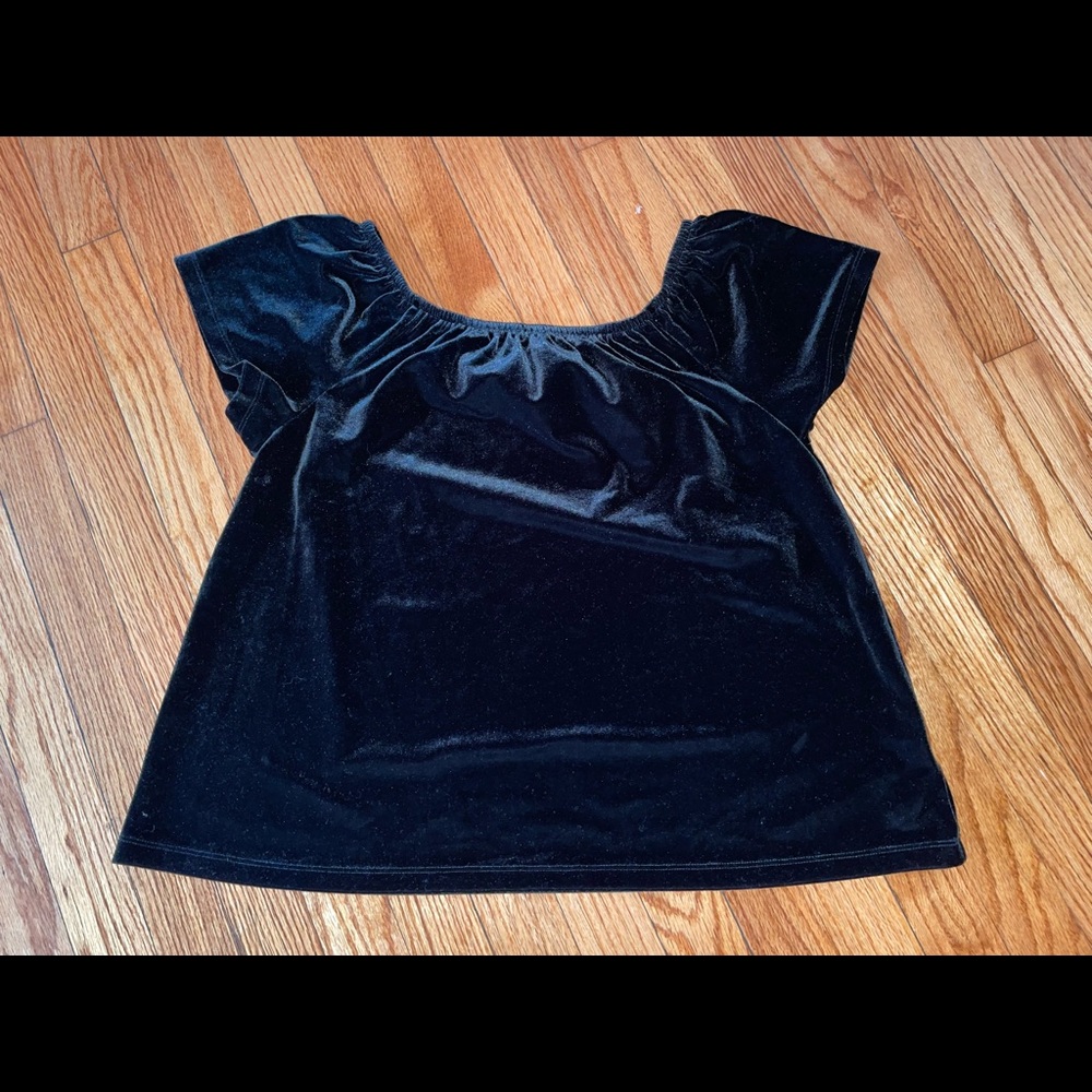 GAP black velvet off the shoulder top - Picture 3 of 3